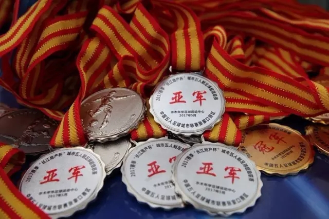 巴萨国脚健康归队，部分球员赛后疲惫明显